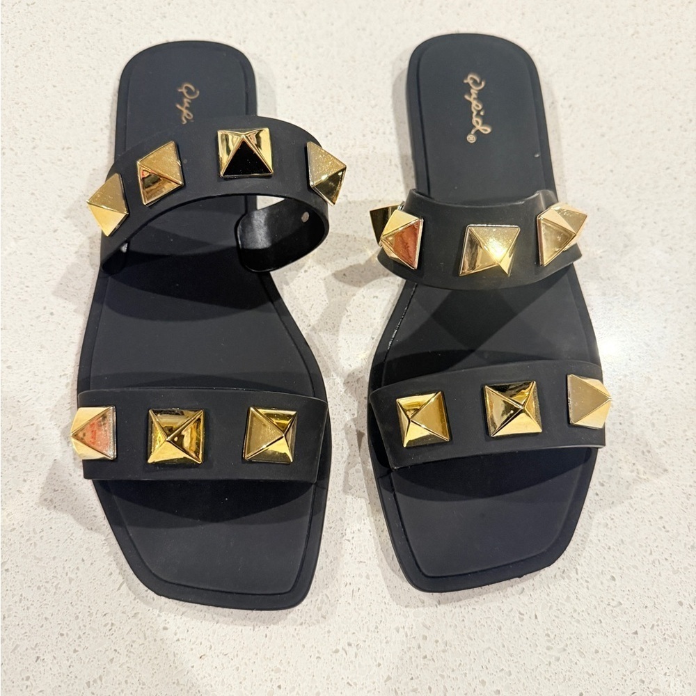 TALULAH Black Sandals with Gold Accents